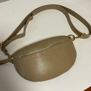 Perfect condition leather nude / brown fanny pack crossbody